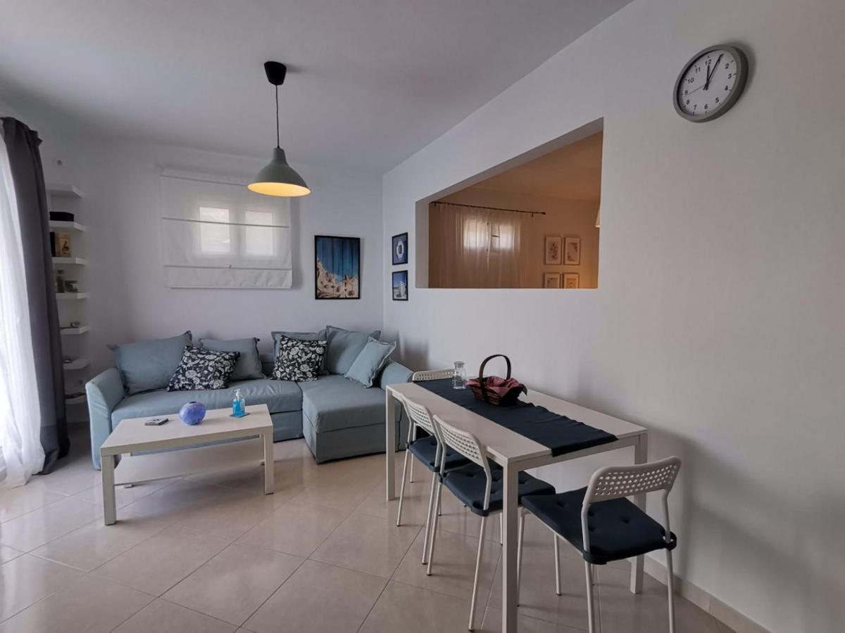 Villa Almyra Seaside à Perdika  Extérieur photo